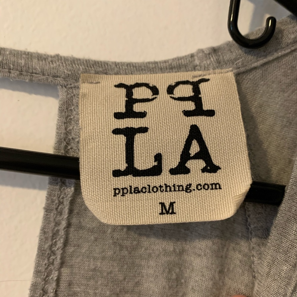 Open back tee - Picture 2 of 3